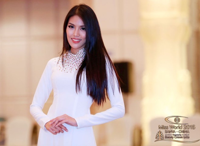 Lan Khue dep diu dang voi ao dai o Miss World 2015